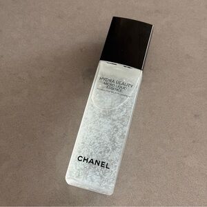 Chanel HYDRA BEAUTY MICRO LIQUID
ESSENCE